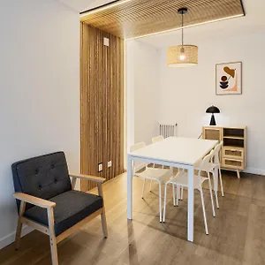 Con Dos Grandes Terrazas En Apartment Girona