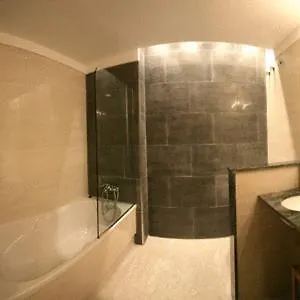 Girona Apartments 0*,